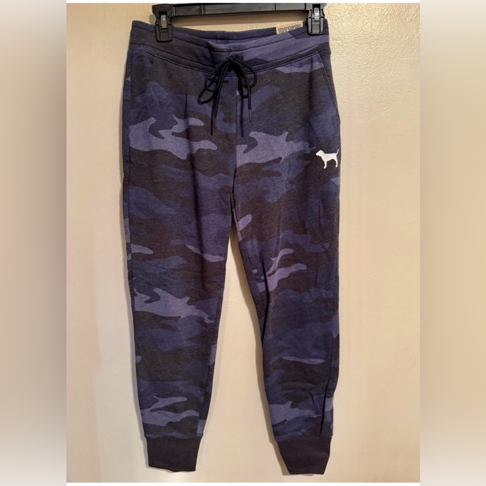 NWT VS PINK Skinny Jogger, dark blue camo, small